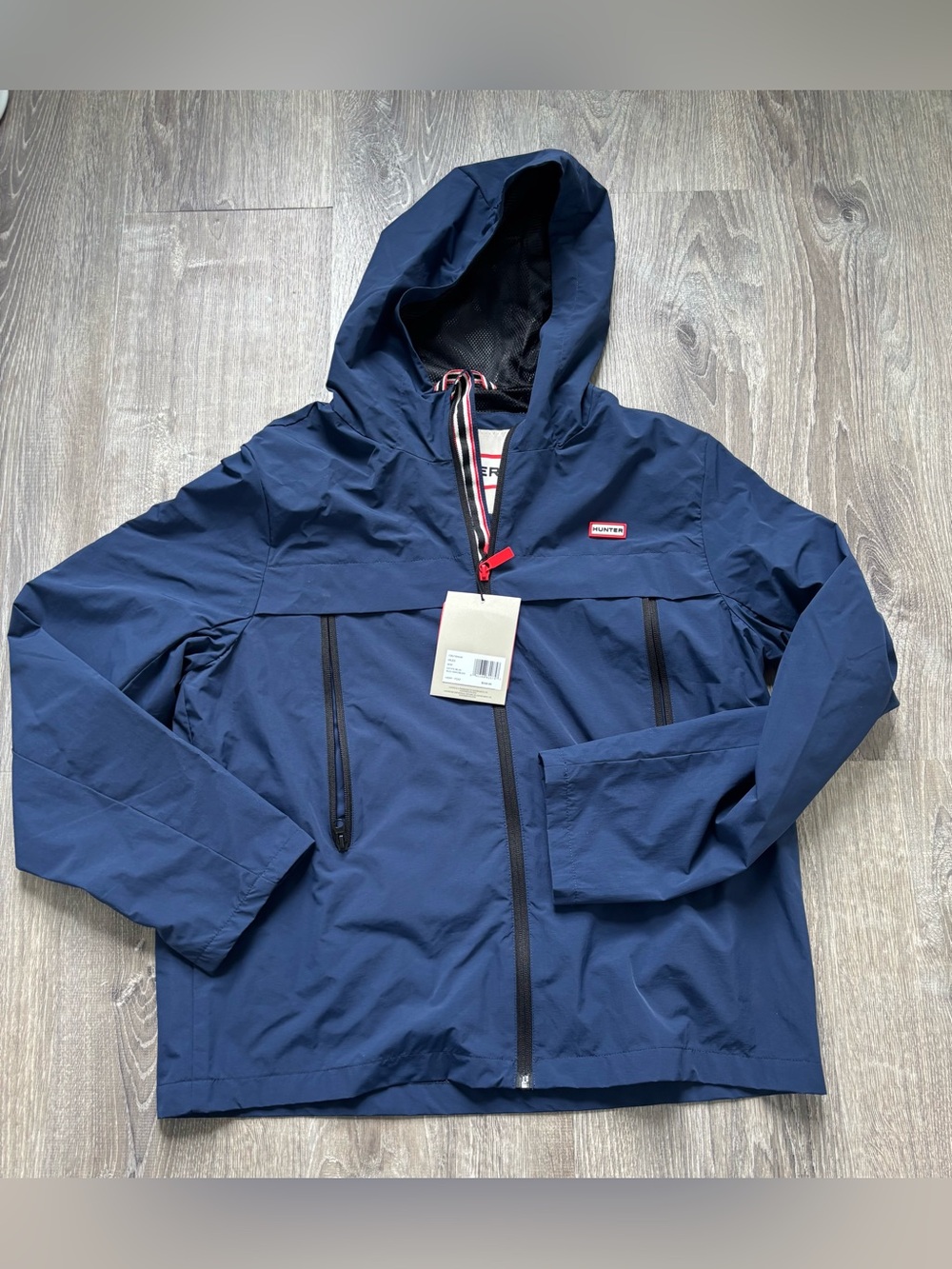 NWT Hunter Men’s Miles Navy Hooded Raincoat with Contrast Trim Size M